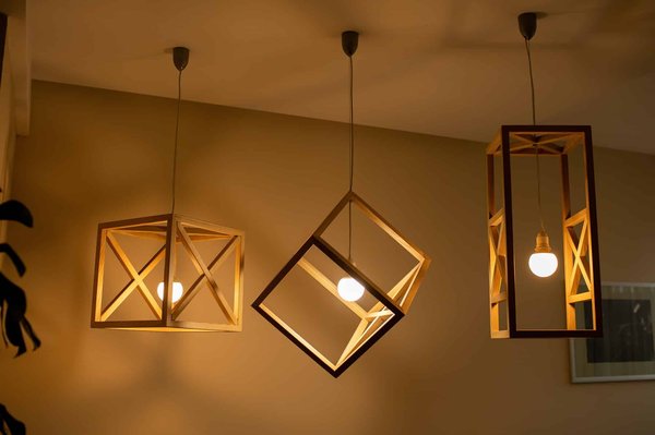 Illuminez votre intérieur avec éclat : lustres industriels à l'honneur