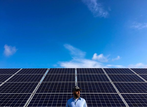 Nettoyage de panneaux solaires : quand et pourquoi ?